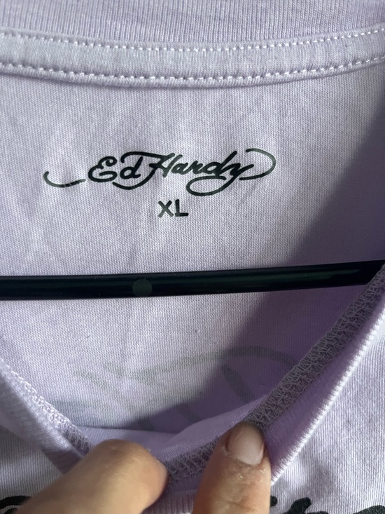 Ed Hardy Lavender Crewneck Tee with Black Logo - Picture 3 of 4